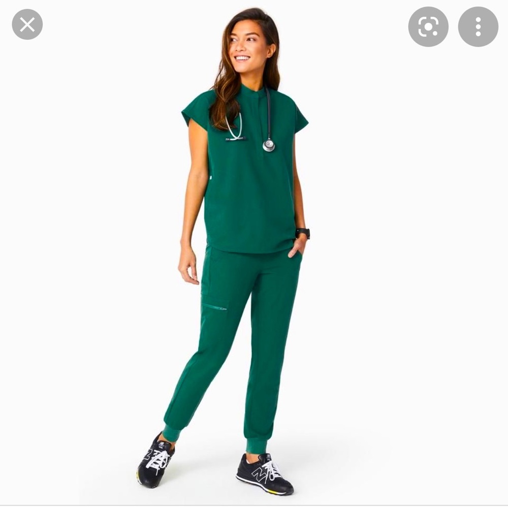 Figs Hunter green Zamora jogger and rafaela top